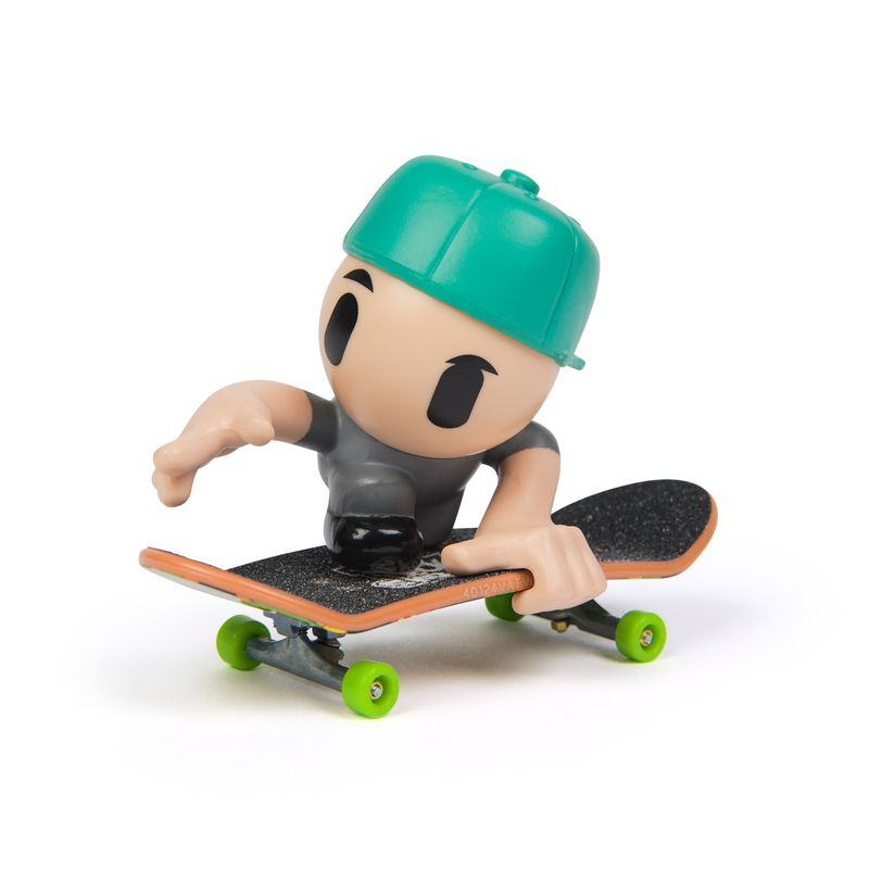 Tech Deck SK8 Crew fingerboard con figura cappellino verde