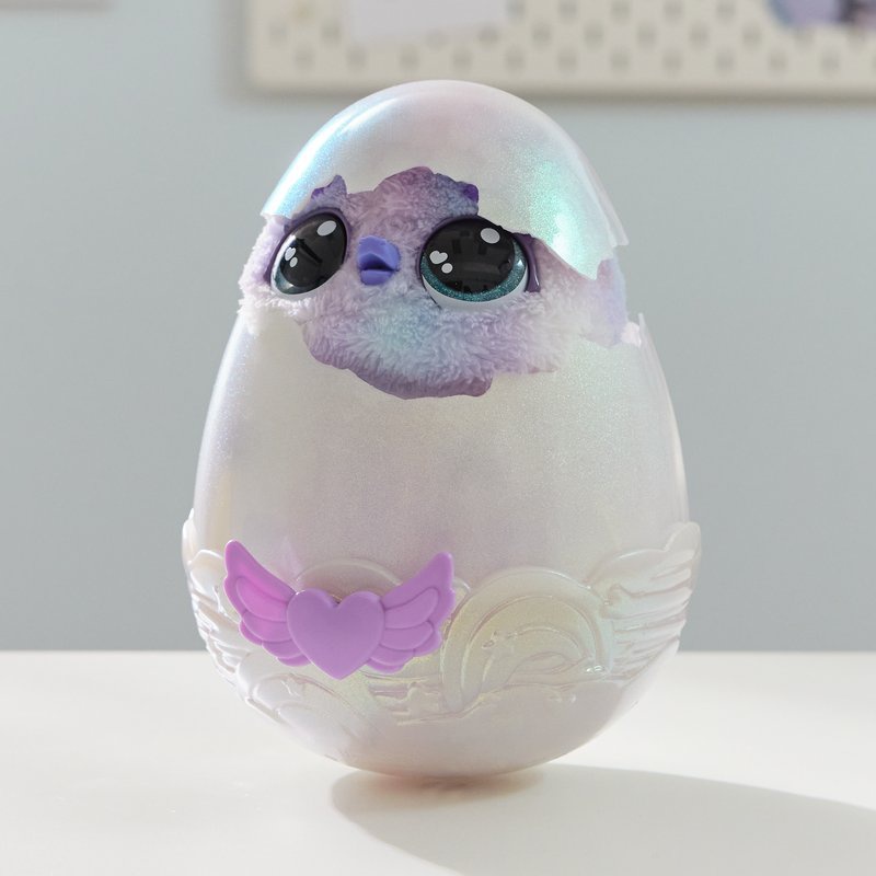 Hatchimals unicorno interattivo che si schiude