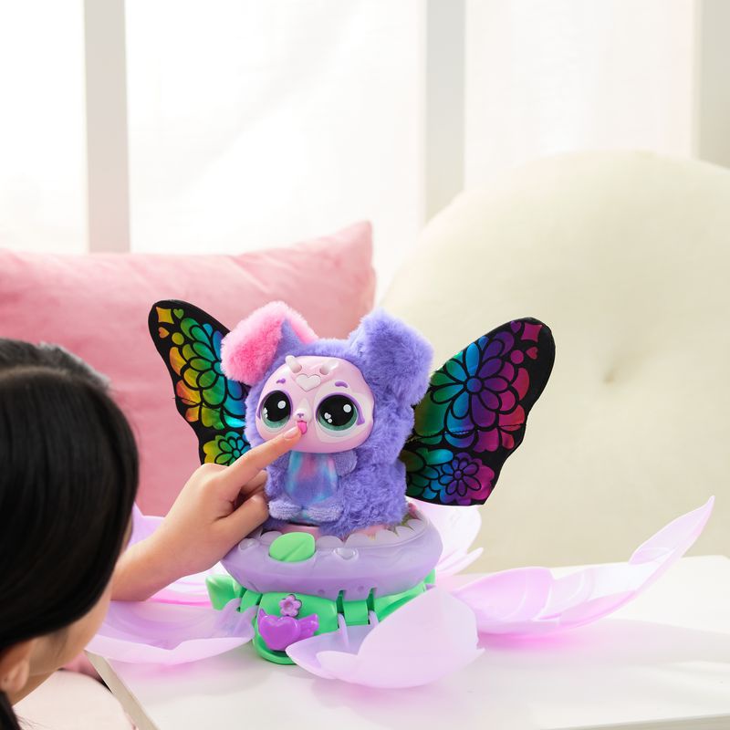Hatchimals Bloomables bocciolo con sorpresa cuccioli
