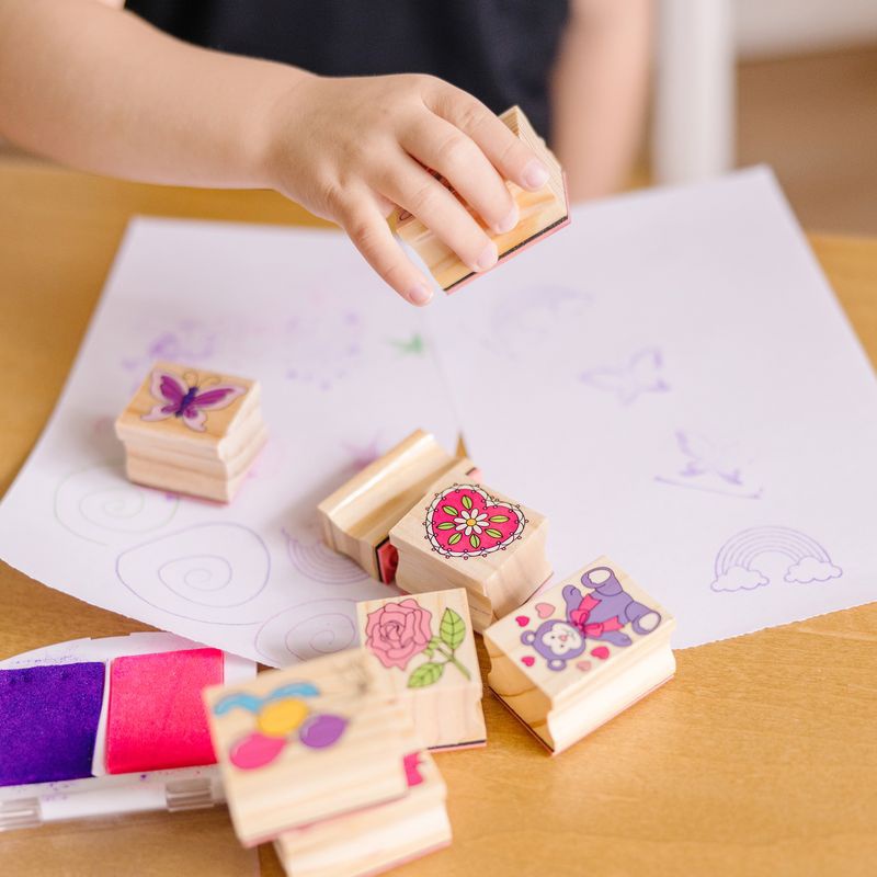 Melissa & Doug set di timbri in legno con colori lavabili amici allegri