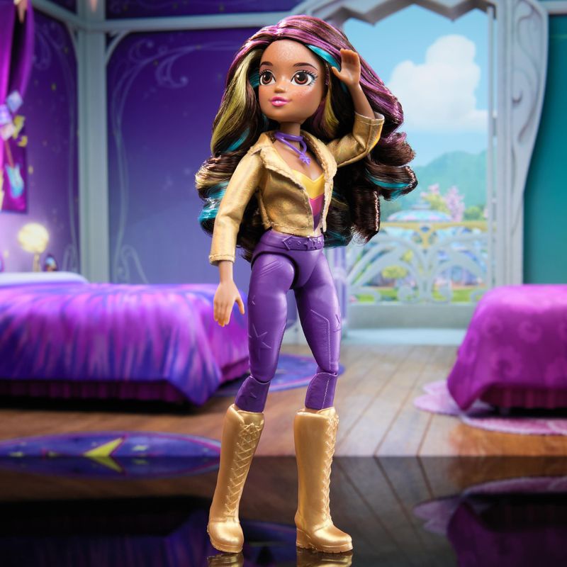 Set conveniente: Unicorn Academy deluxe bambola Sophia 24 cm + collana con anello