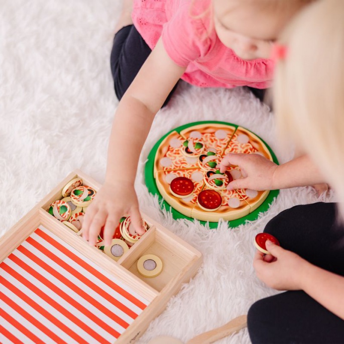 OFFERTA: Set festa della pizza Melissa & Doug + Water WOW magie con l'acqua fiabe IN OMAGGIO