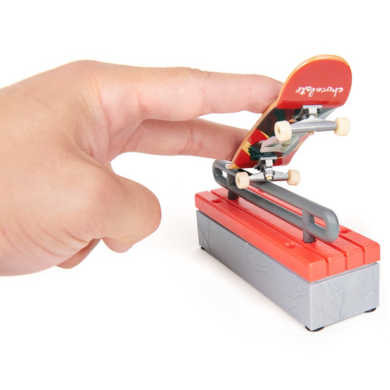 Tech Deck fingerboard doppio con ostacolo VS Series Chocolate