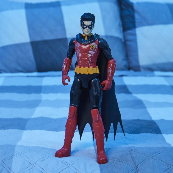 Robin figura rossa 30 cm