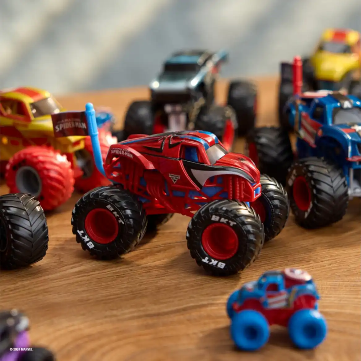 Organizza una festa Monster Jam indimenticabile con gli amici.