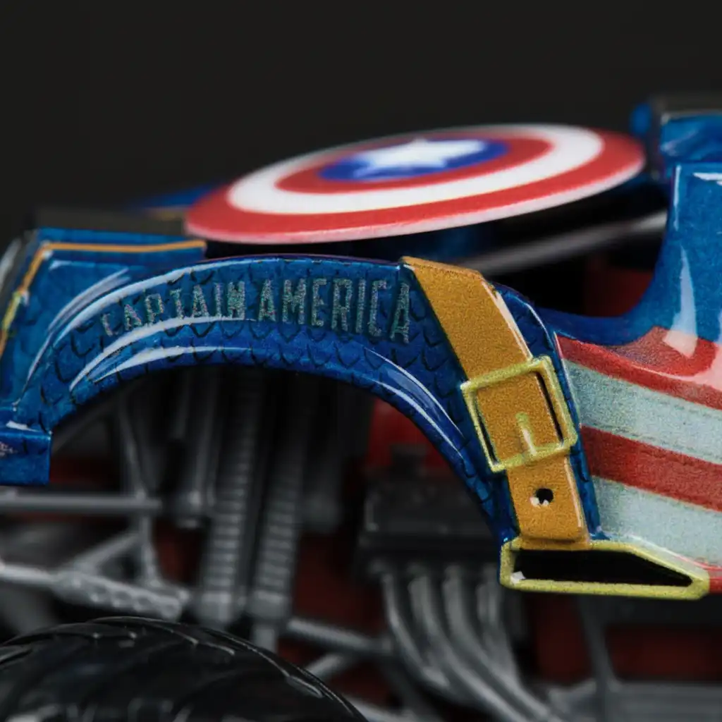 Arricchisci la tua collezione con lo speciale eroe unico di Monster Jam.