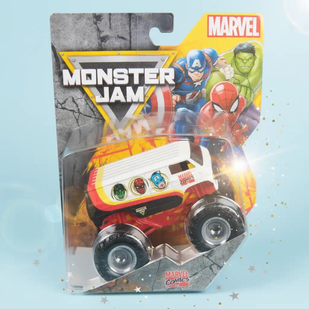 Dominare l'arena con eroi Marvel imbattibili su quattro ruote.
