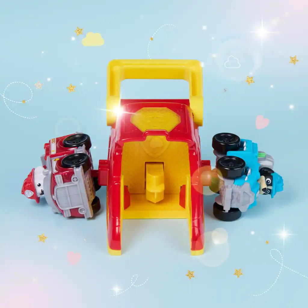 Macchinine da corsa dettagliate pronte per una partenza fulminea.