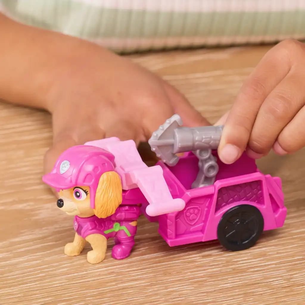 Giocattolo educativo di qualità per lo sviluppo prescolare del bambino.
